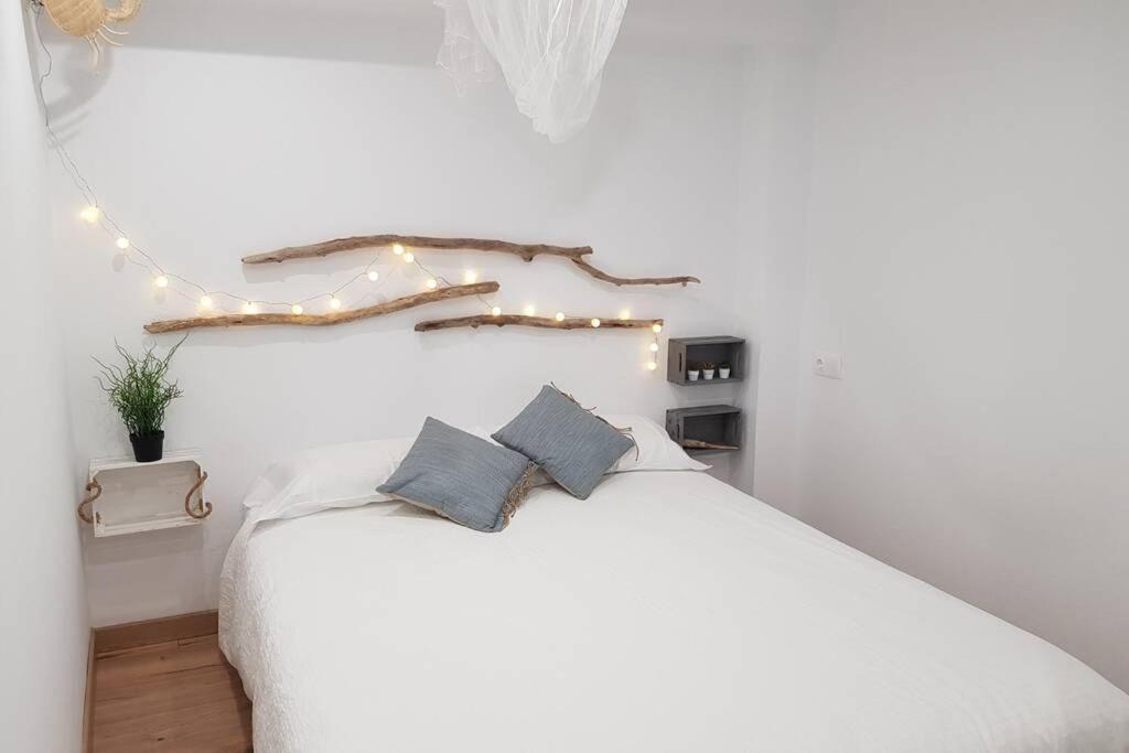 Amb Encant I Estil Mediterrani En Zona Tranquilla De Llanca I Amb Terrassa Ngoại thất bức ảnh